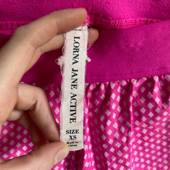 Lorna Jane hot pink diamond print womens athletic bike underlay shorts size XS - Picture 11 of 13